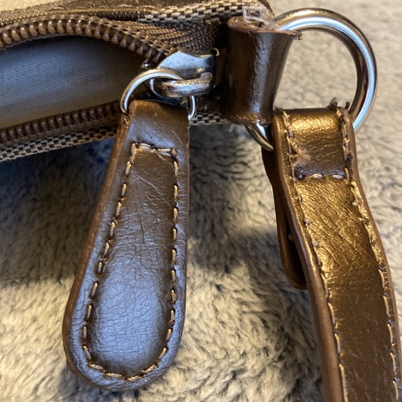 NINE WEST💫 Brown/Tan Crossbody Zipper Handbag - Picture 7 of 8